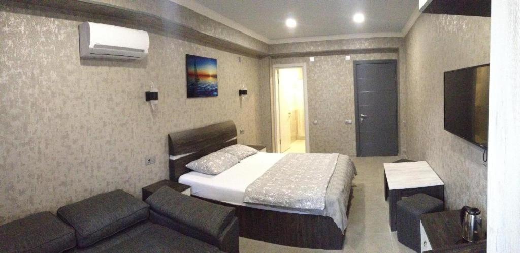 House By The Sea Hotel Kobuleti Exterior foto